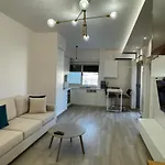شقة Qerret Beachfront غوليم