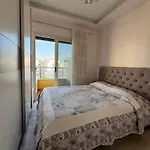 アパート Qerret Beachfront *