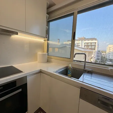 Sea View Deluxe Qerret Golem (Tirana)