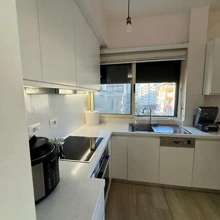 Sea View Deluxe Qerret Apartment Golem (Tirana)