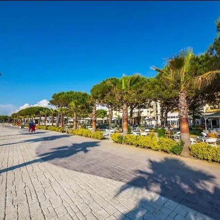 Qerret Beachfront *
