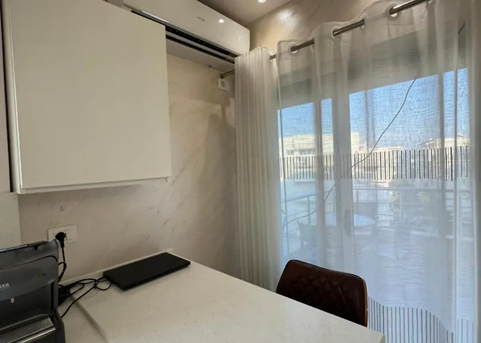 Qerret Beachfront Apartman *