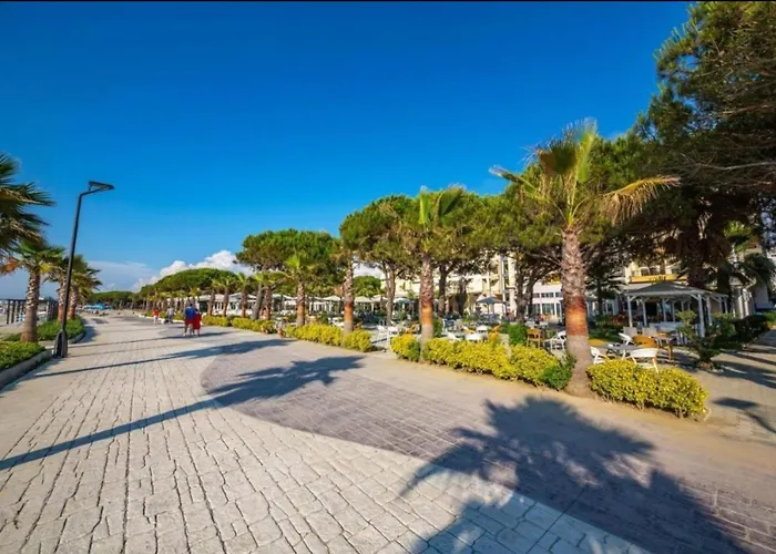 Qerret Beachfront *