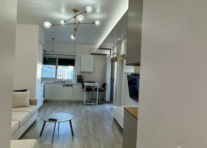 Apartman Qerret Beachfront Golem