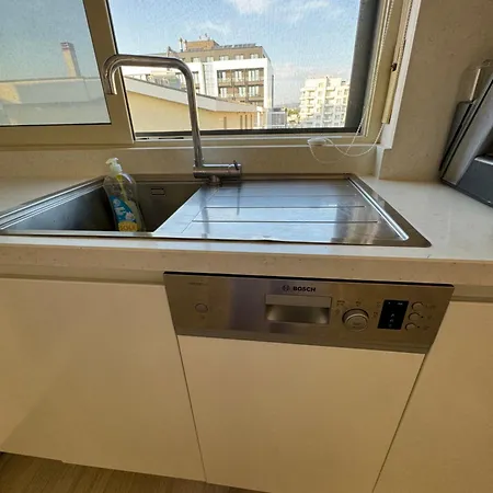 Qerret Beachfront شقة غوليم