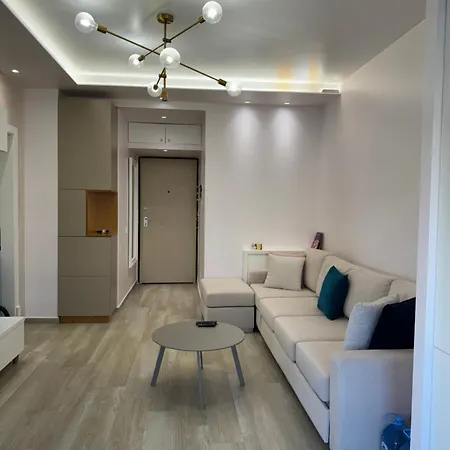 شقة Qerret Beachfront *