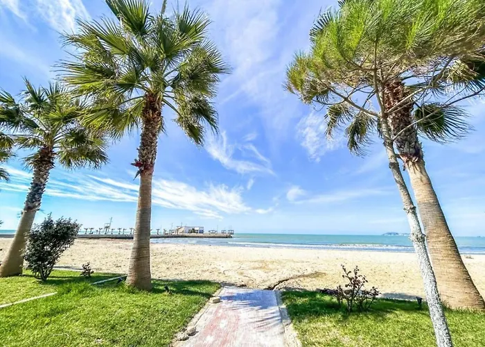 Qerret Beachfront 아파트