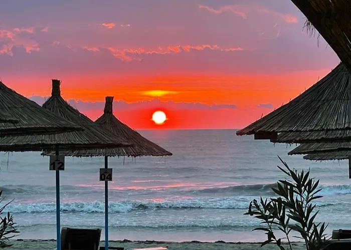 Qerret Beachfront 아파트